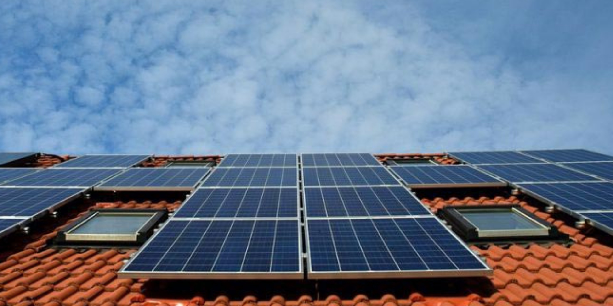 Por qué instalar placas solares en empresas?